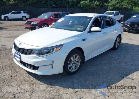 2017 Kia Optima Lx z USA, uszkodzony, nr VIN 5XXGT4L32HG135400